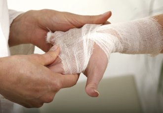 Какие мази и средства используются для быстрого заживления ран на коже в домашних условиях